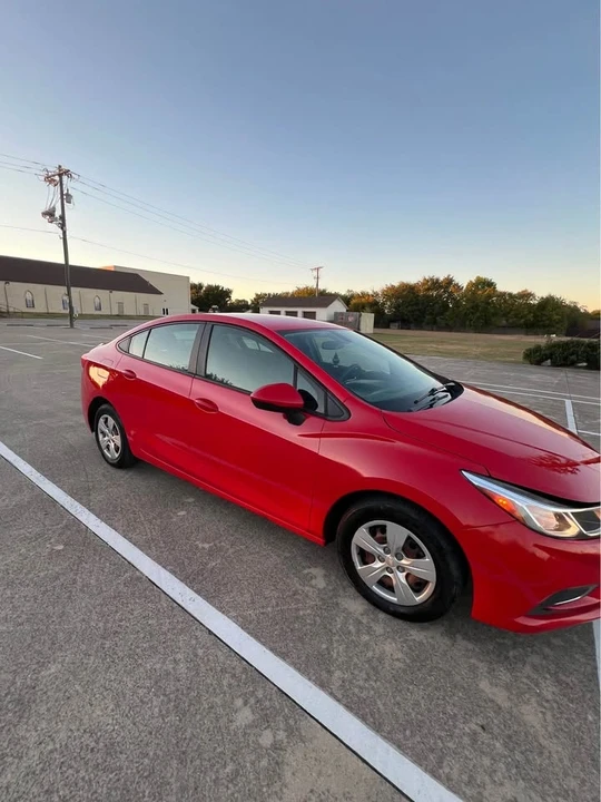 2018 Chevrolet Cruze - Image 4 of 11