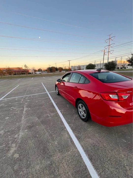 2018 Chevrolet Cruze - Image 10 of 11