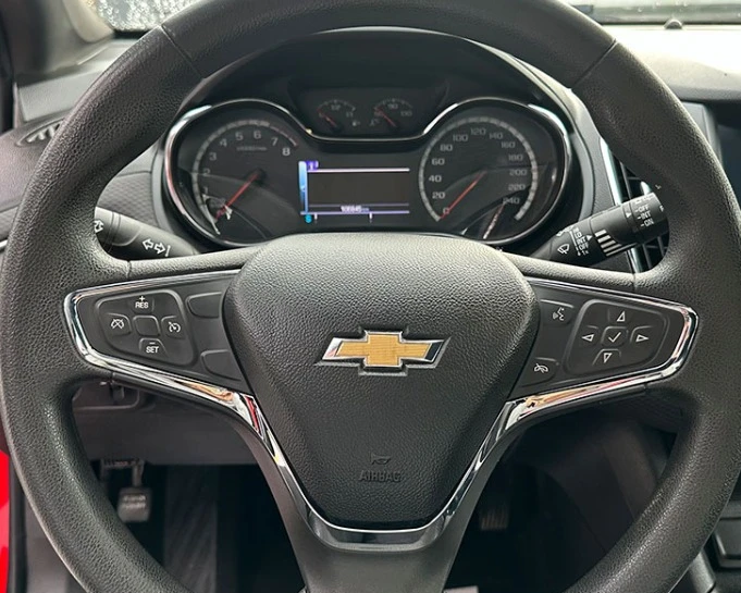 2018 Chevrolet Cruze - Image 5 of 8