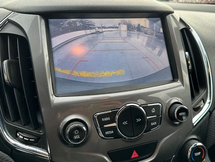 2018 Chevrolet Cruze - Image 6 of 8