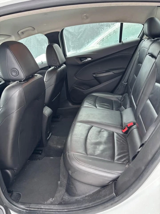 2018 Chevrolet Cruze - Image 5 of 10