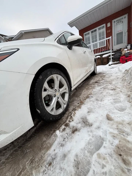 2018 Chevrolet Cruze - Image 7 of 10
