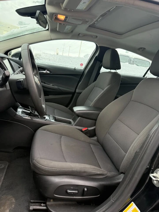 2018 Chevrolet Cruze - Image 4 of 4