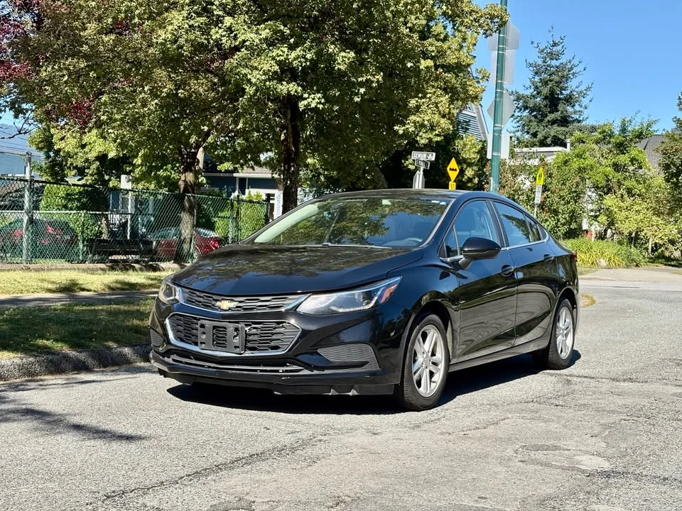 2018 Chevrolet Cruze - Image 2 of 9
