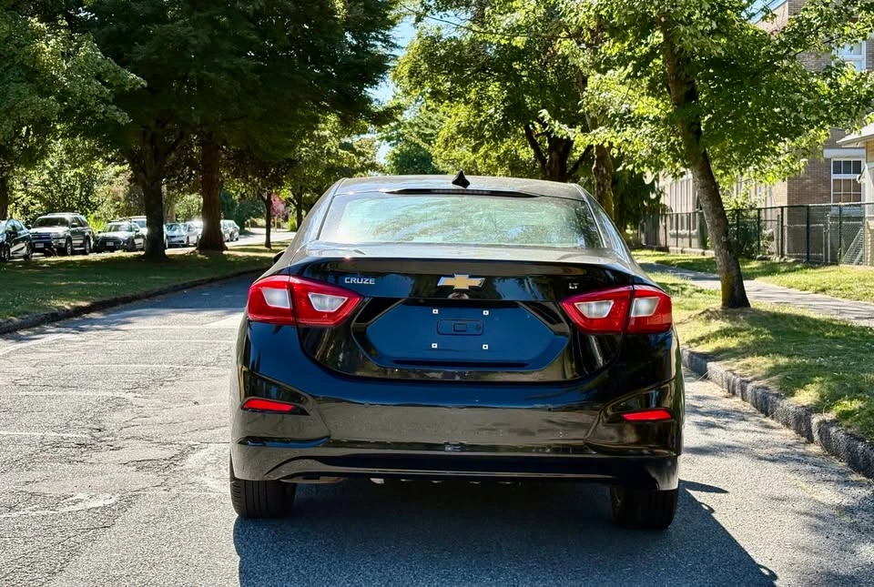2018 Chevrolet Cruze - Image 4 of 9