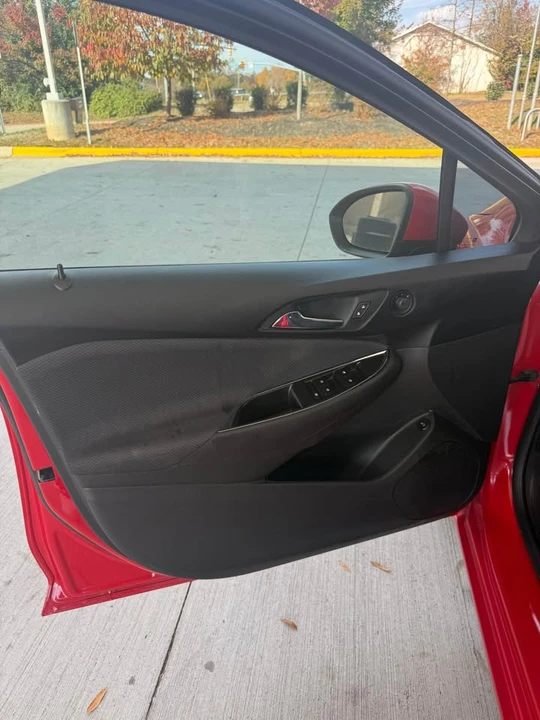 2018 Chevrolet Cruze - Image 4 of 8