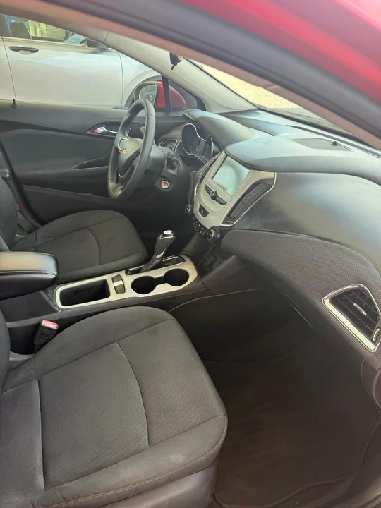 2018 Chevrolet Cruze - Image 5 of 8