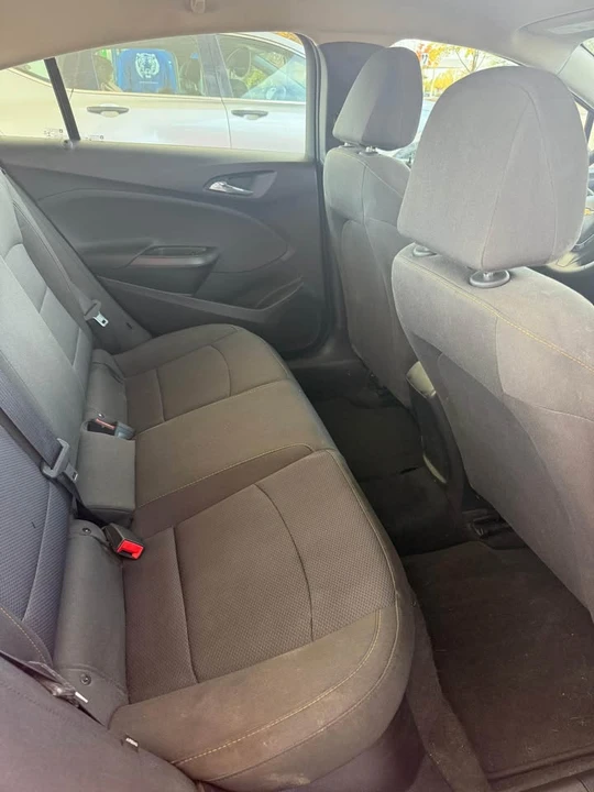 2018 Chevrolet Cruze - Image 3 of 8