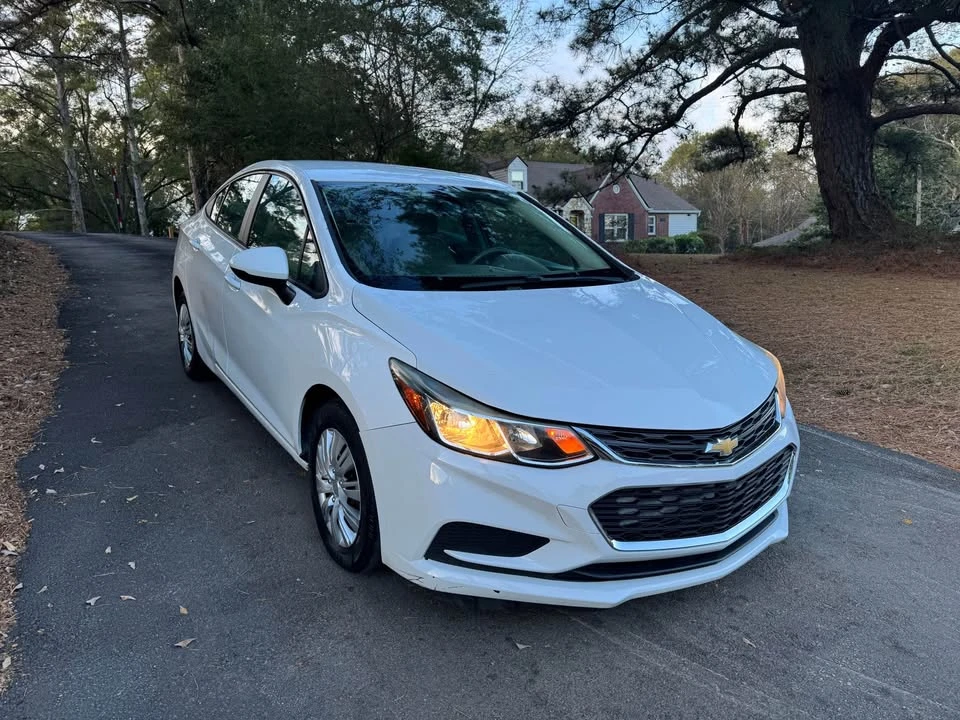 2018 Chevrolet Cruze - Image 3 of 13