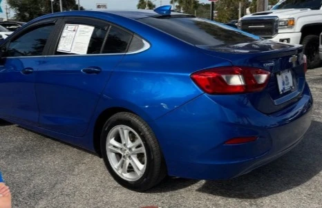 2018 Chevrolet Cruze - Image 4 of 13