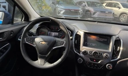 2018 Chevrolet Cruze - Image 12 of 13