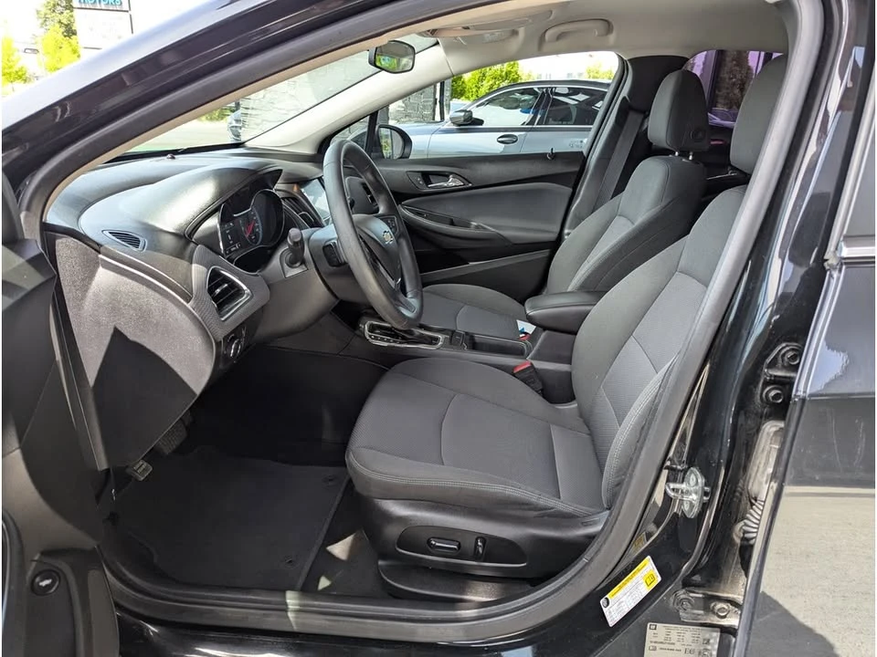 2018 Chevrolet Cruze - Image 6 of 7