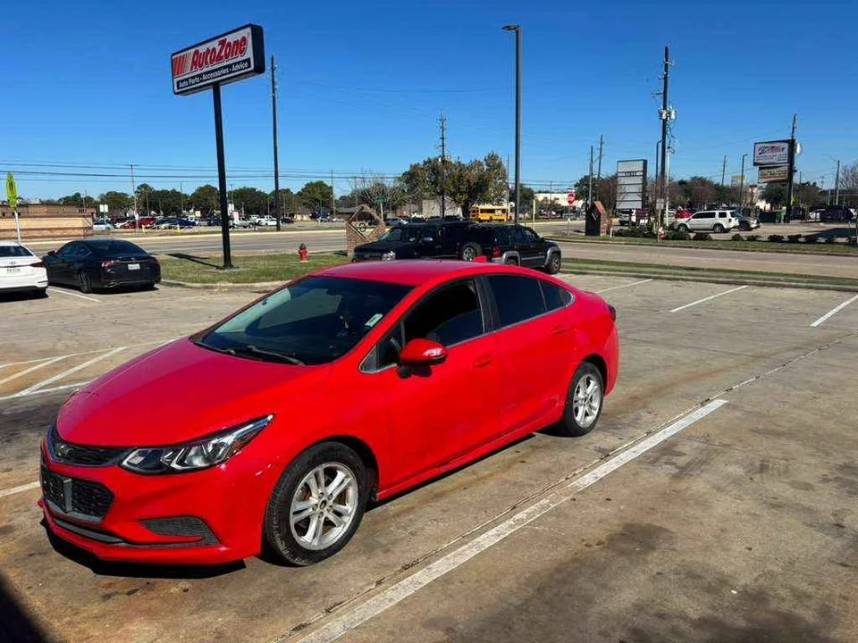 2018 Chevrolet Cruze - Image 2 of 7
