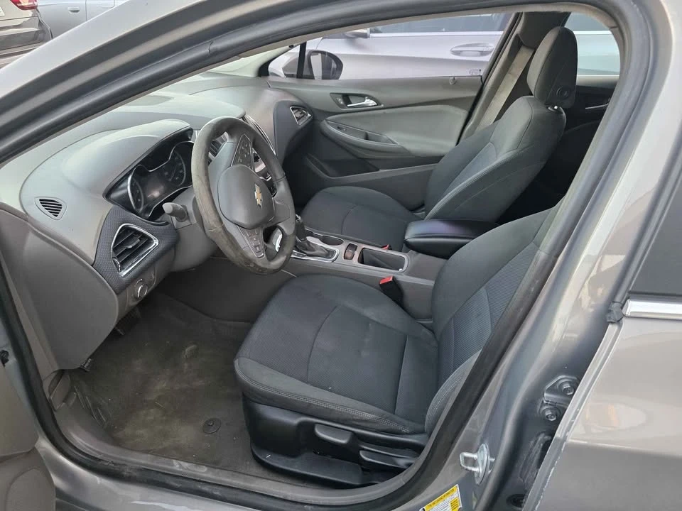 2018 Chevrolet Cruze - Image 9 of 9