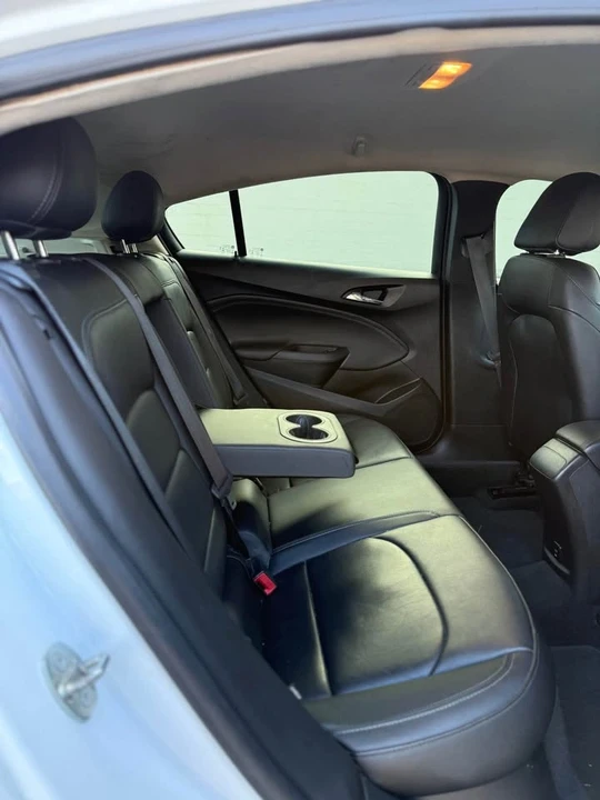 2018 Chevrolet Cruze - Image 17 of 19