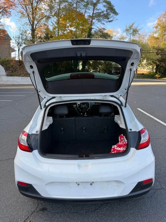 2018 Chevrolet Cruze - Image 9 of 19