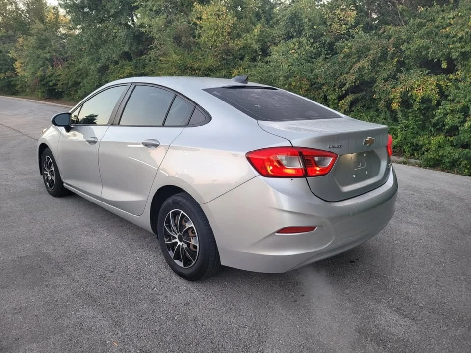 2018 Chevrolet Cruze - Image 4 of 18