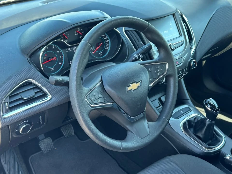 2018 Chevrolet Cruze - Image 15 of 20