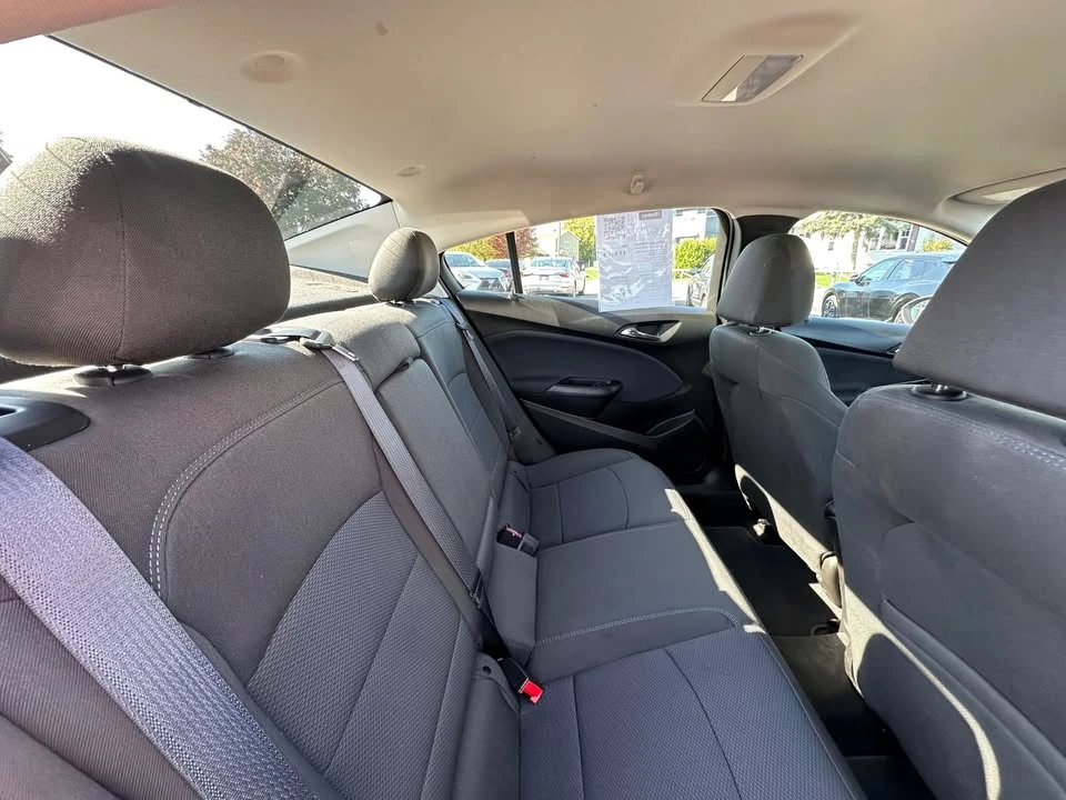 2018 Chevrolet Cruze - Image 13 of 20