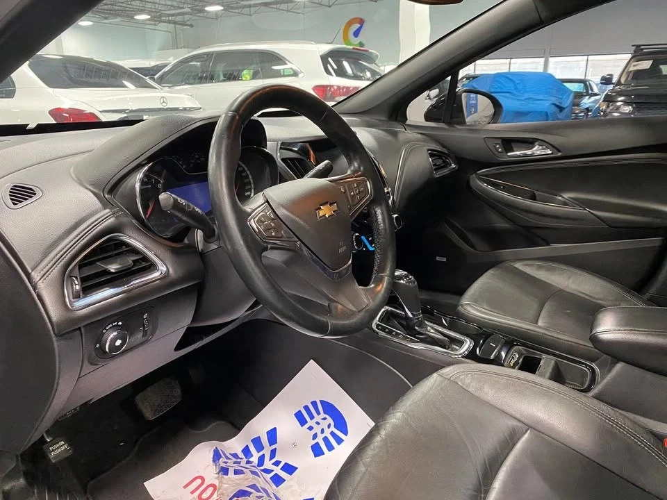 2018 Chevrolet Cruze - Image 10 of 12