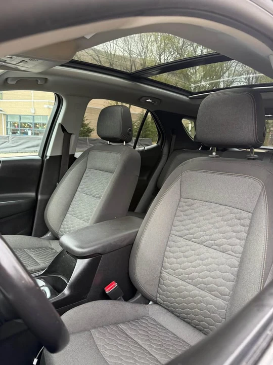 2018 Chevrolet Equinox - Image 8 of 17