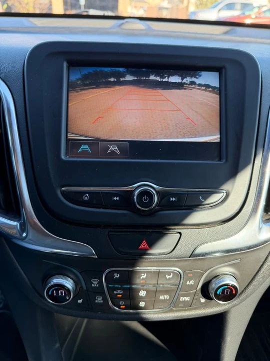 2018 Chevrolet Equinox - Image 14 of 15