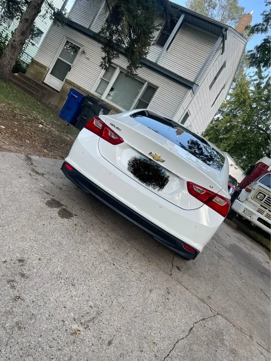 2018 Chevrolet Malibu - Image 2 of 5