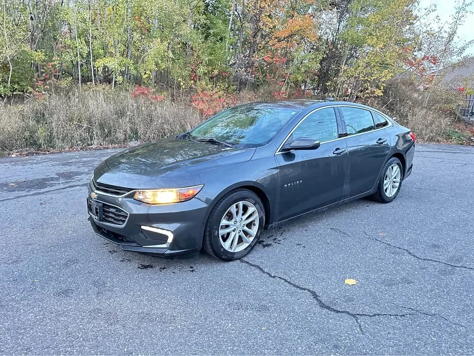 2018 Chevrolet Malibu - Image 2 of 17