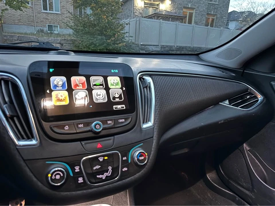 2018 Chevrolet Malibu - Image 13 of 17
