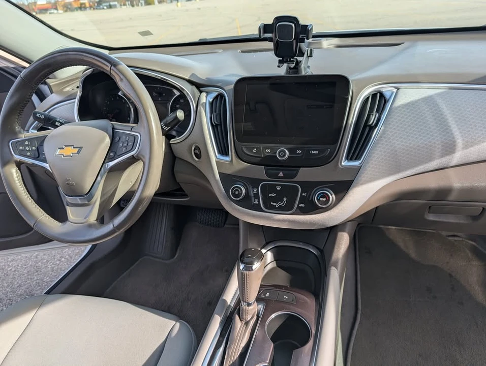 2018 Chevrolet Malibu - Image 14 of 16