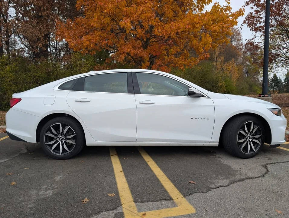 2018 Chevrolet Malibu - Image 4 of 16