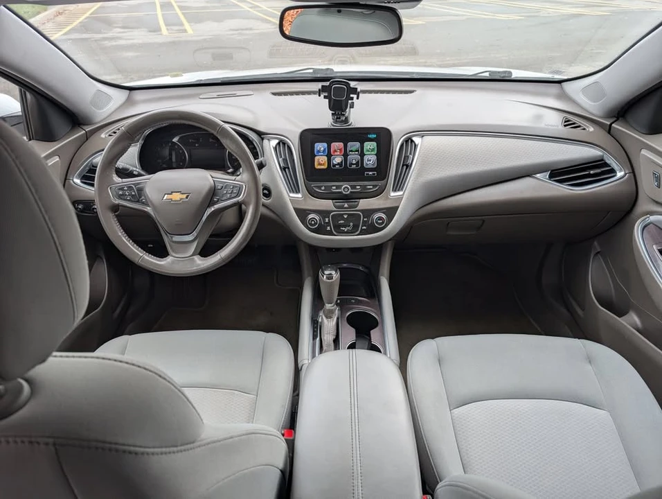 2018 Chevrolet Malibu - Image 11 of 16