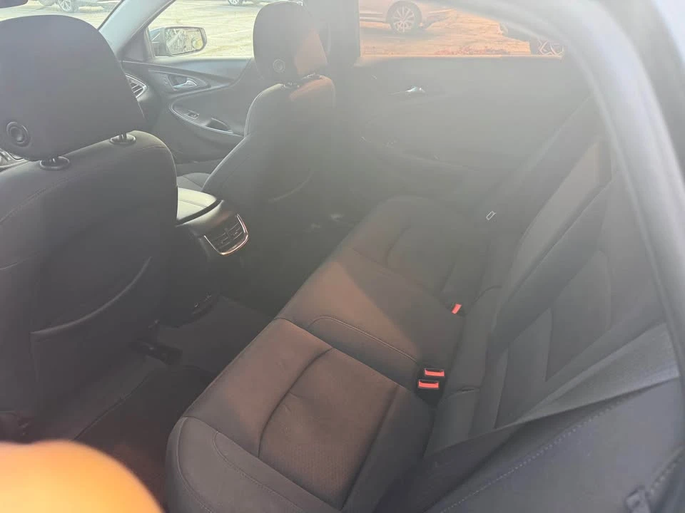 2018 Chevrolet Malibu - Image 10 of 16