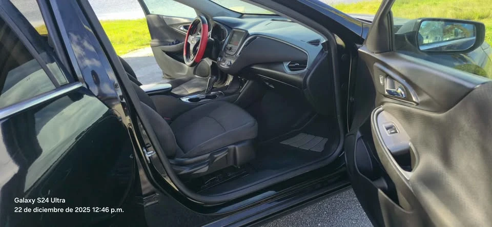 2018 Chevrolet Malibu - Image 4 of 10
