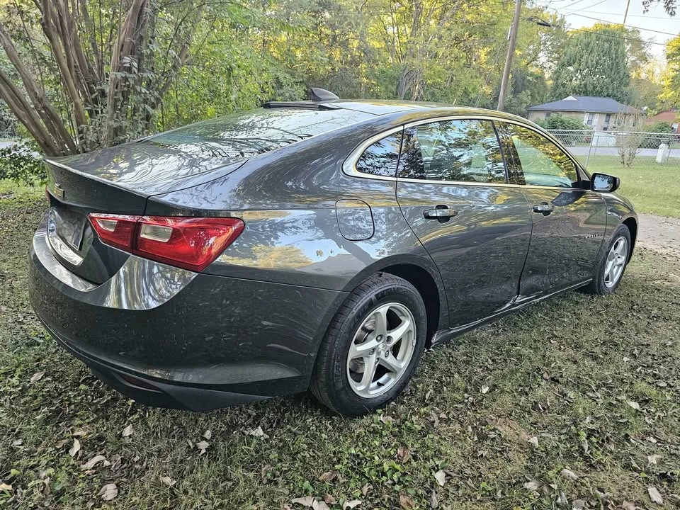 2018 Chevrolet Malibu - Image 3 of 10