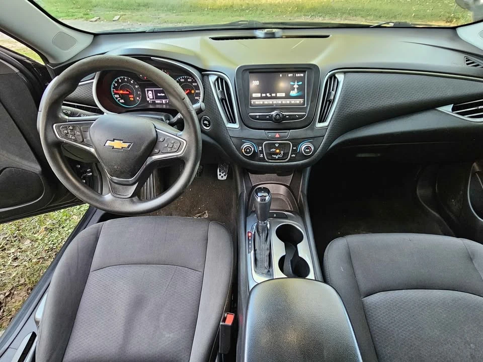 2018 Chevrolet Malibu - Image 5 of 10