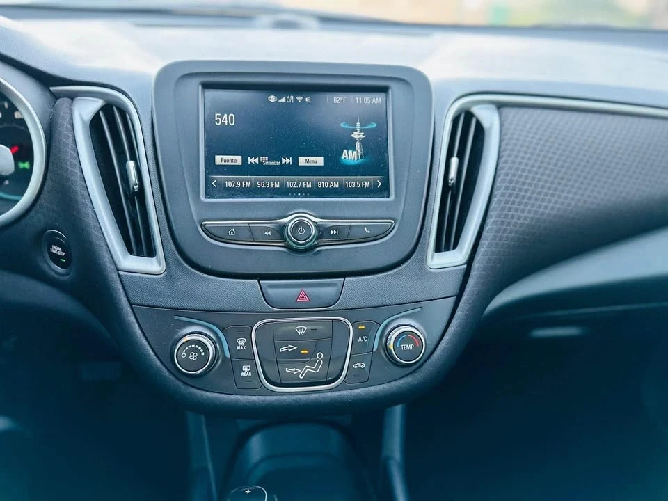 2018 Chevrolet Malibu - Image 14 of 18