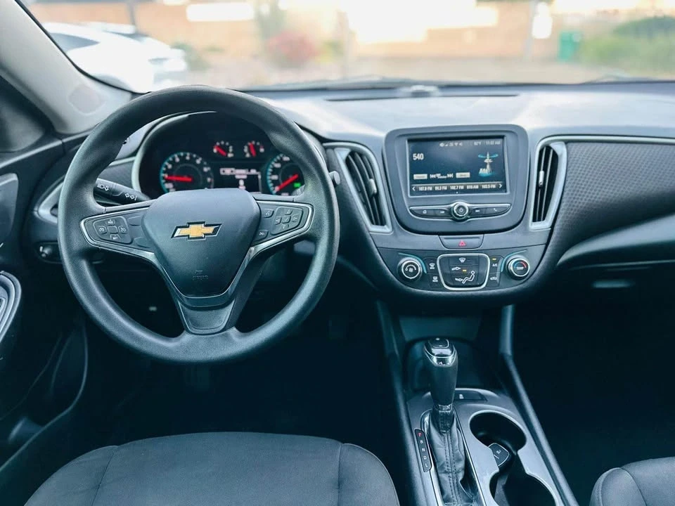 2018 Chevrolet Malibu - Image 10 of 18