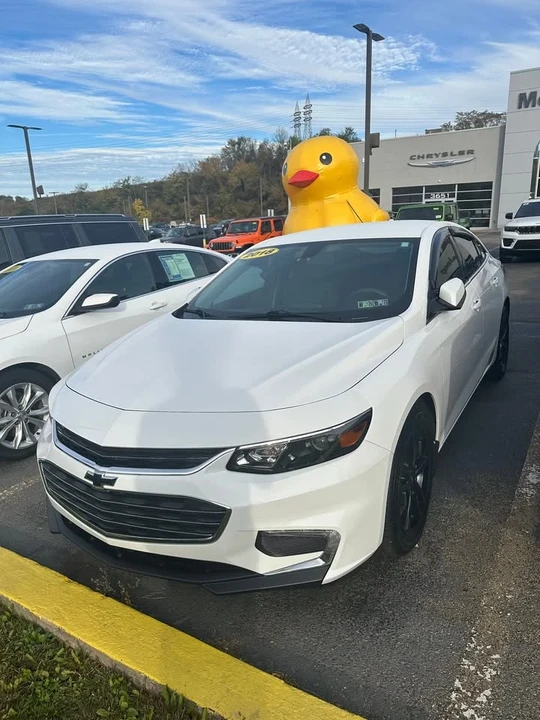 2018 Chevrolet Malibu - Image 2 of 6