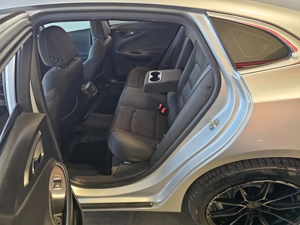 2018 Chevrolet Malibu - Image 5 of 10
