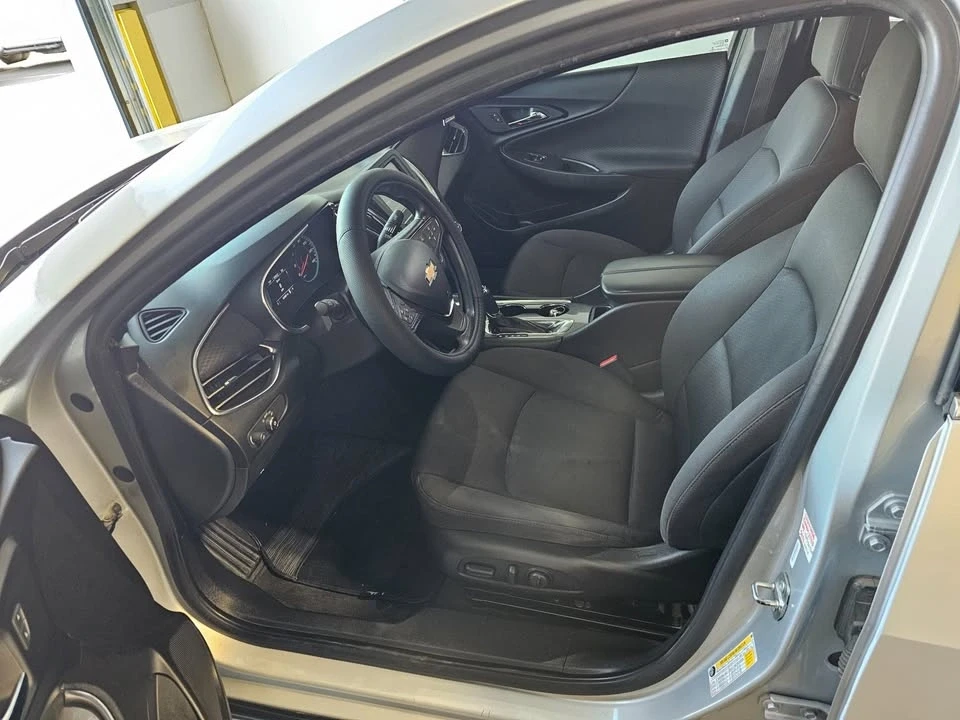 2018 Chevrolet Malibu - Image 4 of 10