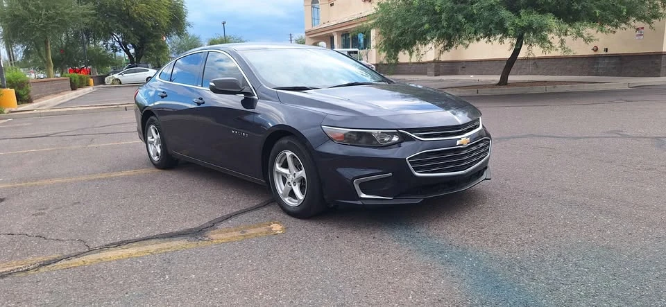 2018 Chevrolet Malibu - Image 2 of 8