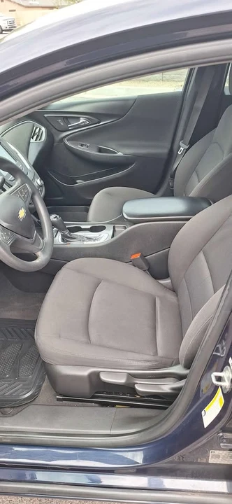 2018 Chevrolet Malibu - Image 6 of 8