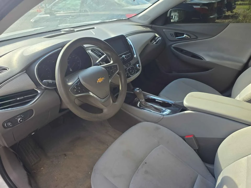 2018 Chevrolet Malibu - Image 5 of 5