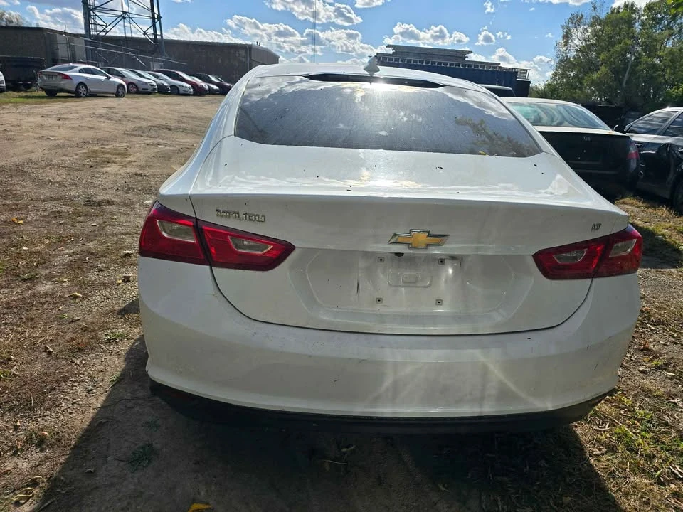 2018 Chevrolet Malibu - Image 3 of 5