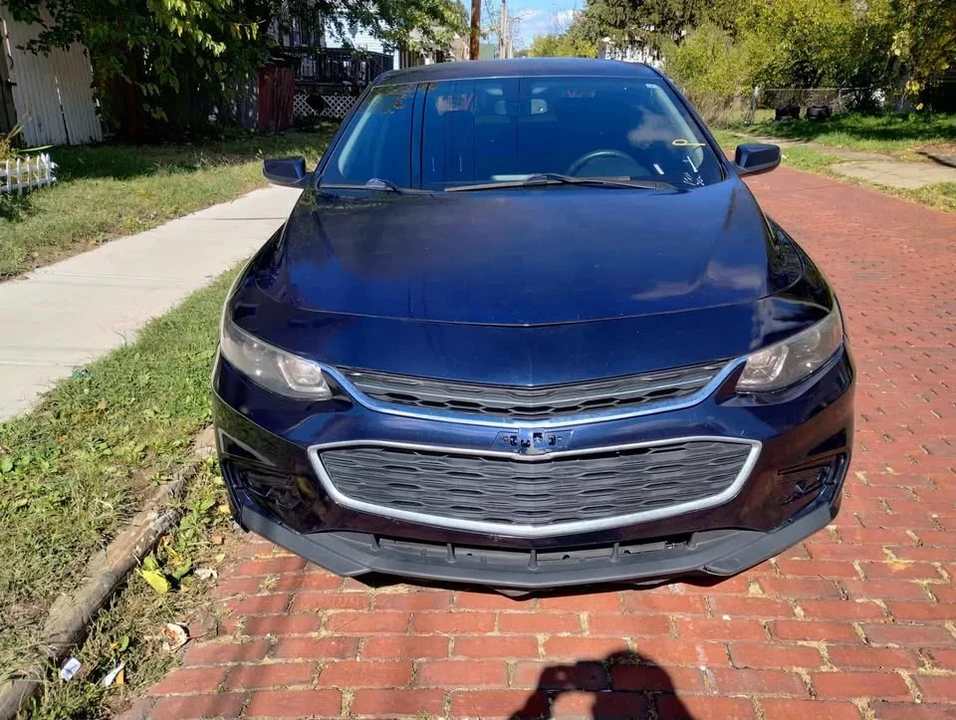 2018 Chevrolet Malibu - Image 2 of 10