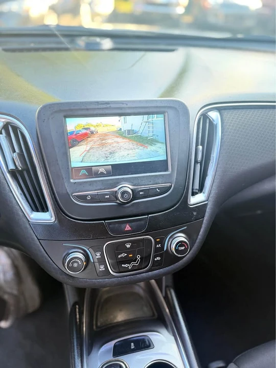 2018 Chevrolet Malibu - Image 7 of 10