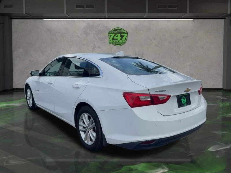 2018 Chevrolet Malibu - Image 2 of 19