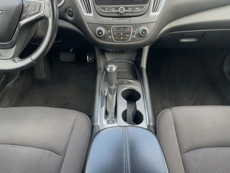 2018 Chevrolet Malibu - Image 15 of 19