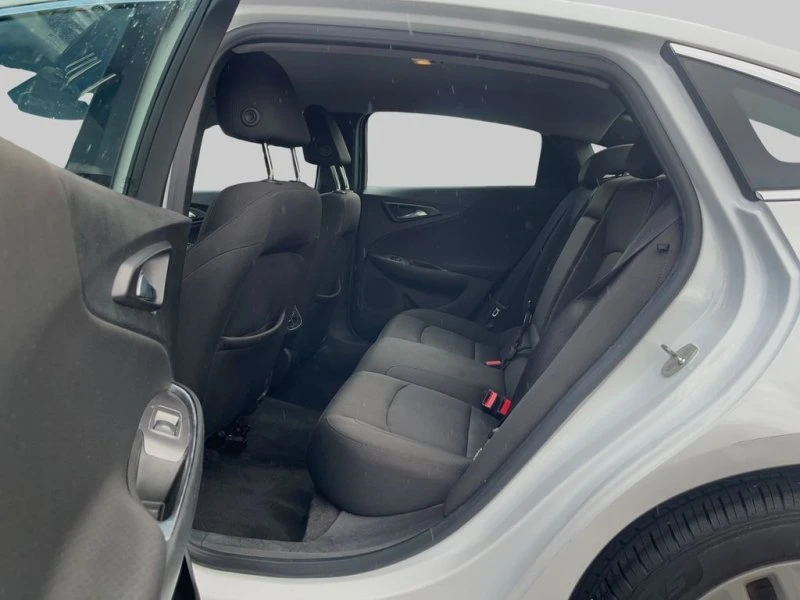 2018 Chevrolet Malibu - Image 10 of 19